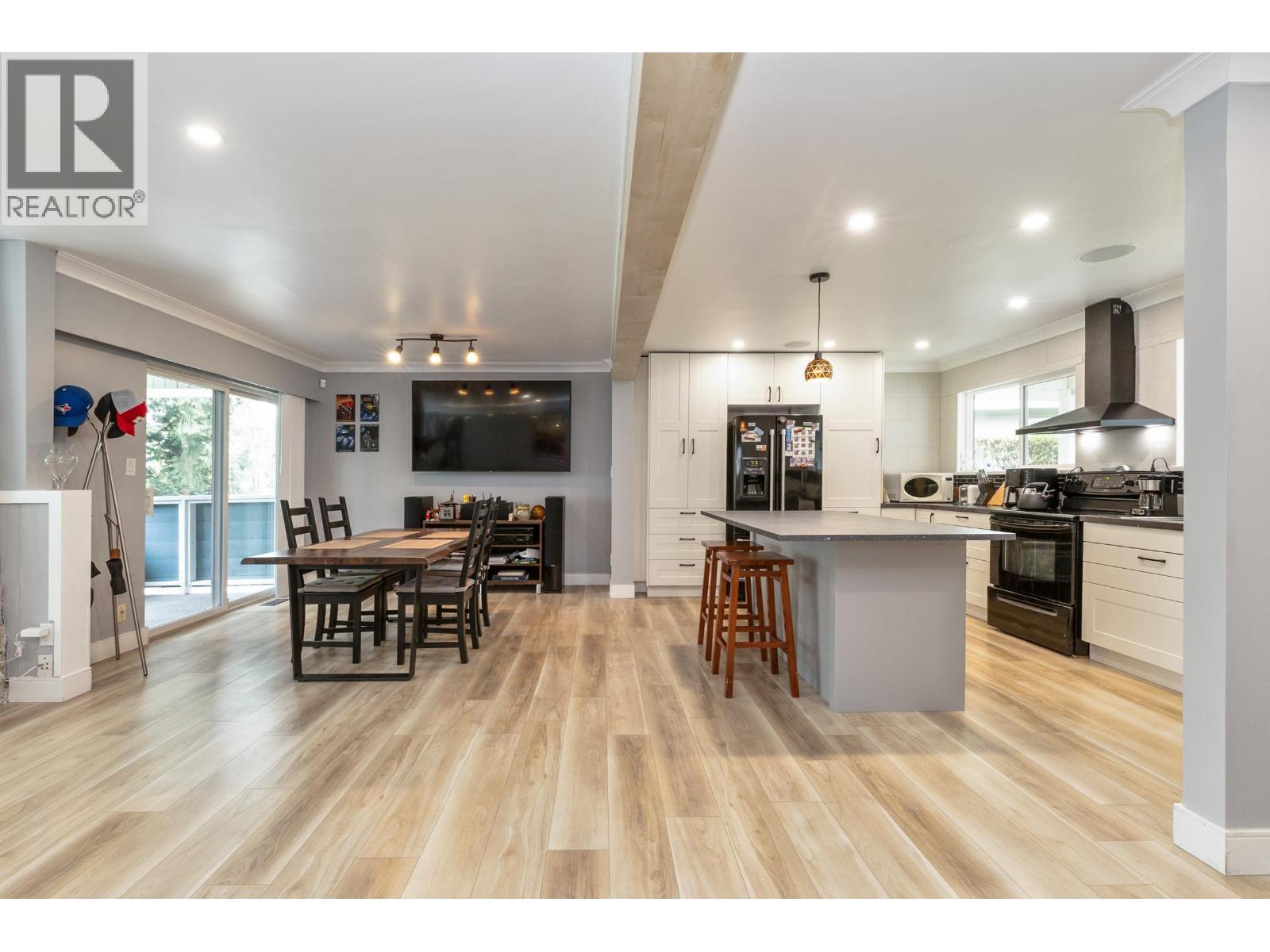 320 Gloucester Court, Coquitlam, British Columbia  V3K 5S5 - Photo 6 - R3116034