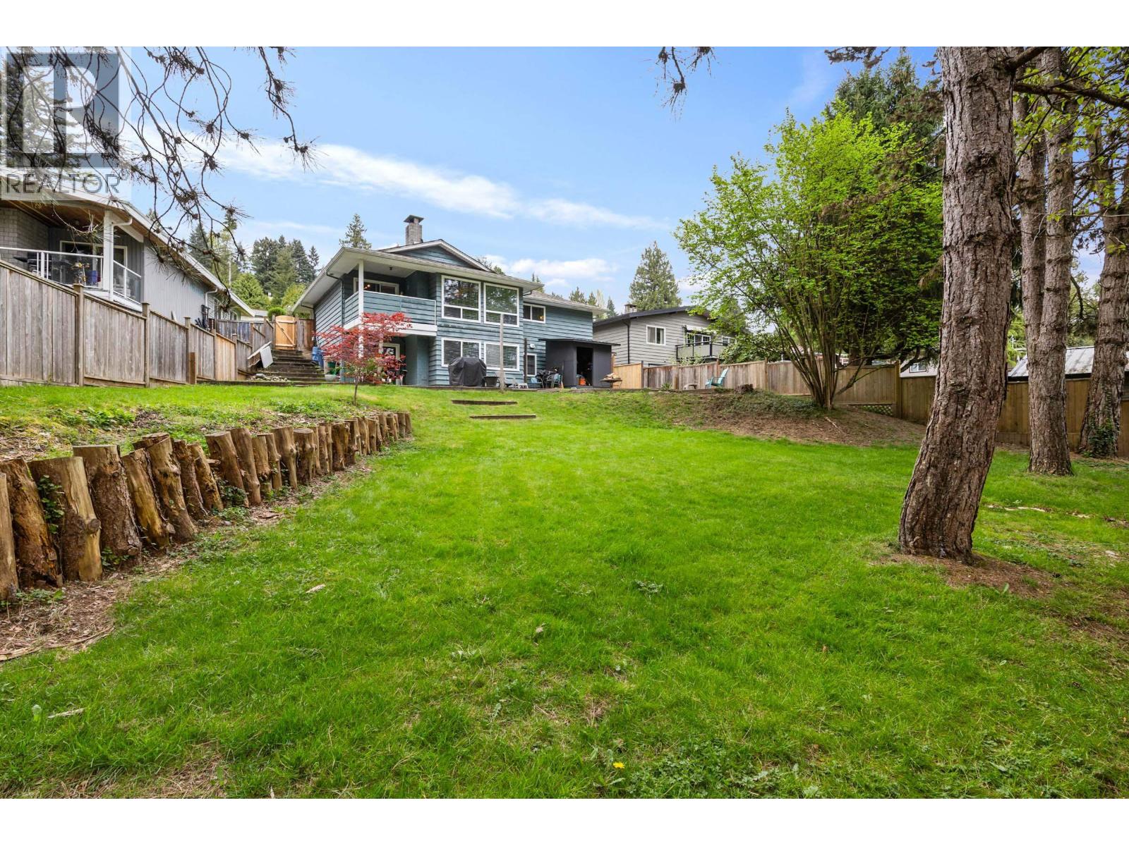 320 Gloucester Court, Coquitlam, British Columbia  V3K 5S5 - Photo 34 - R3116034