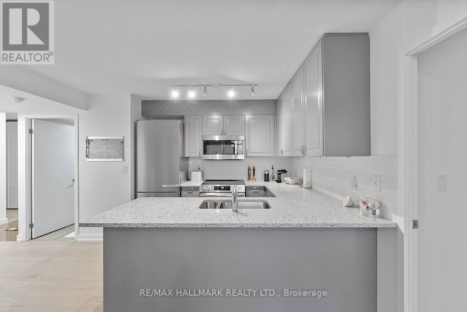 1810 - 381 Front Street W, Toronto, Ontario  M5V 3R8 - Photo 12 - C13050664