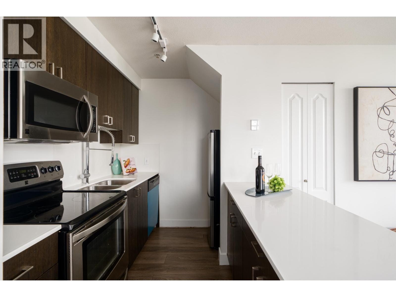 206 2190 W 5th Avenue, Vancouver, British Columbia  V6K 1S2 - Photo 2 - R3116418