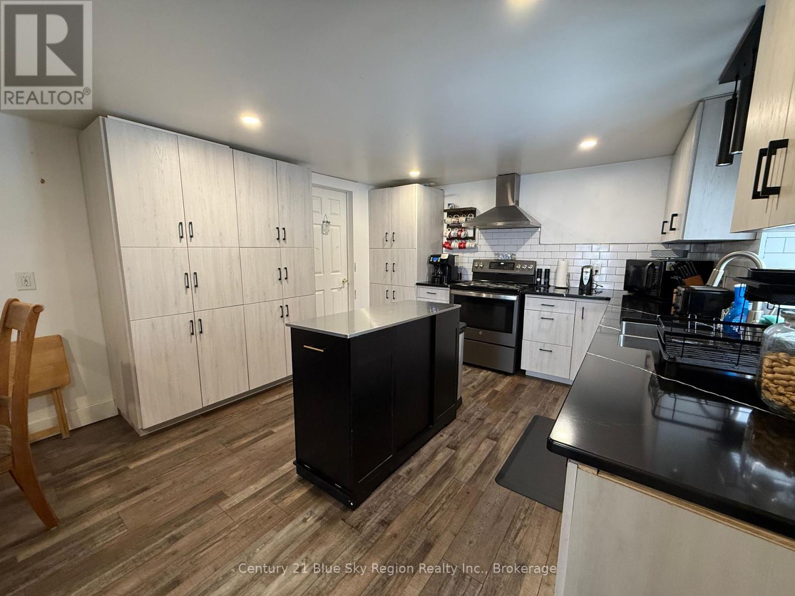 165 Nipissing Street, West Nipissing, Ontario  P2B 1K2 - Photo 2 - X12881484