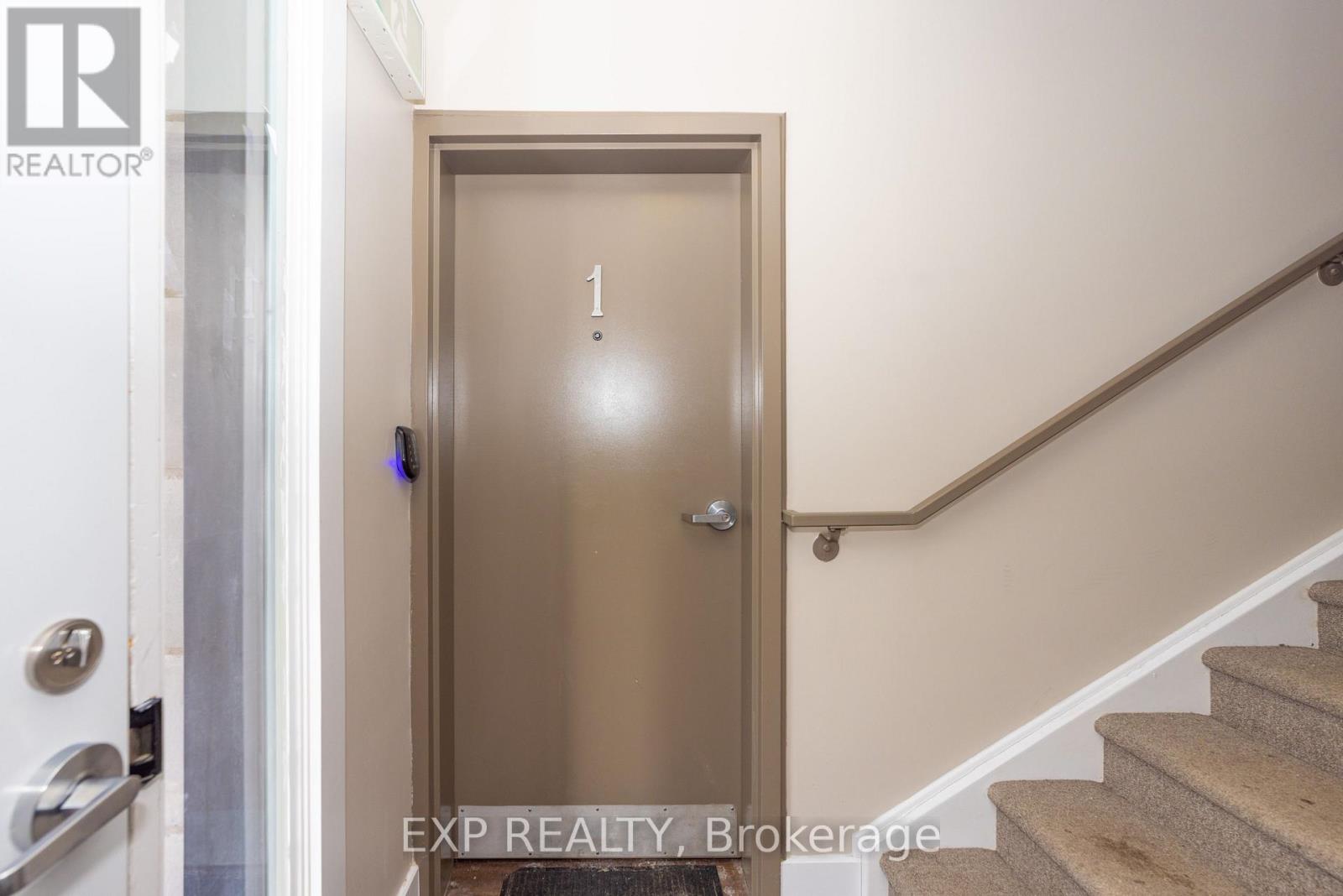 59 Concord Street N, Ottawa, Ontario  K1S 0Y5 - Photo 4 - X13039300