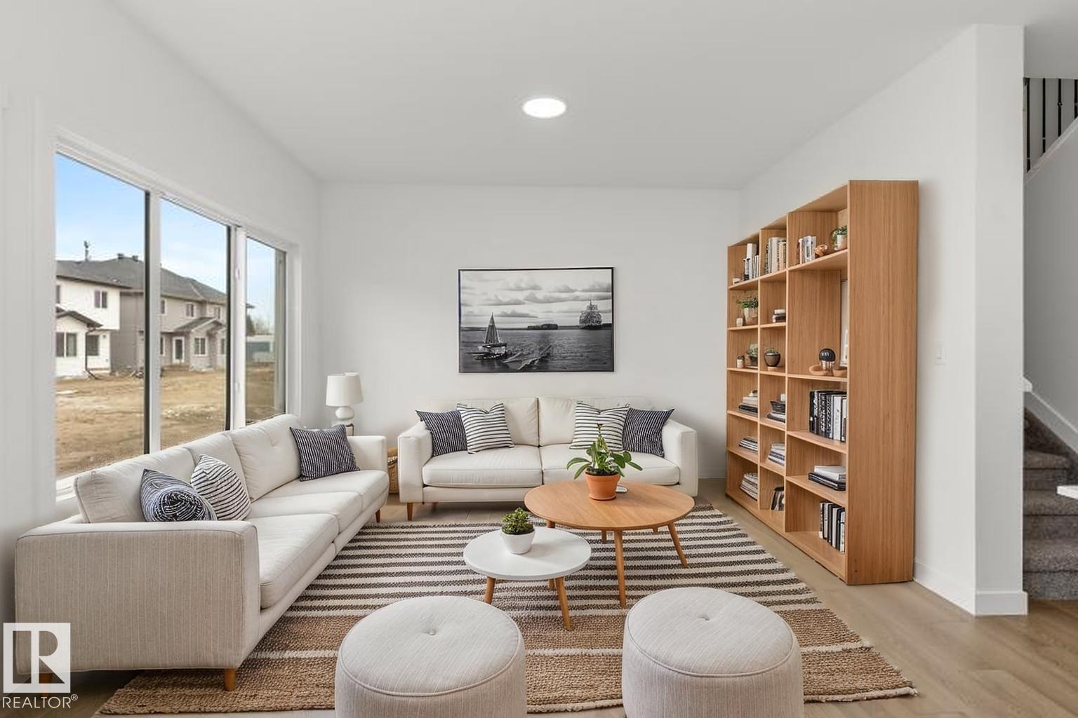 924 18 Av NW, Edmonton, Alberta  T6T 2X4 - Photo 6 - E4477894