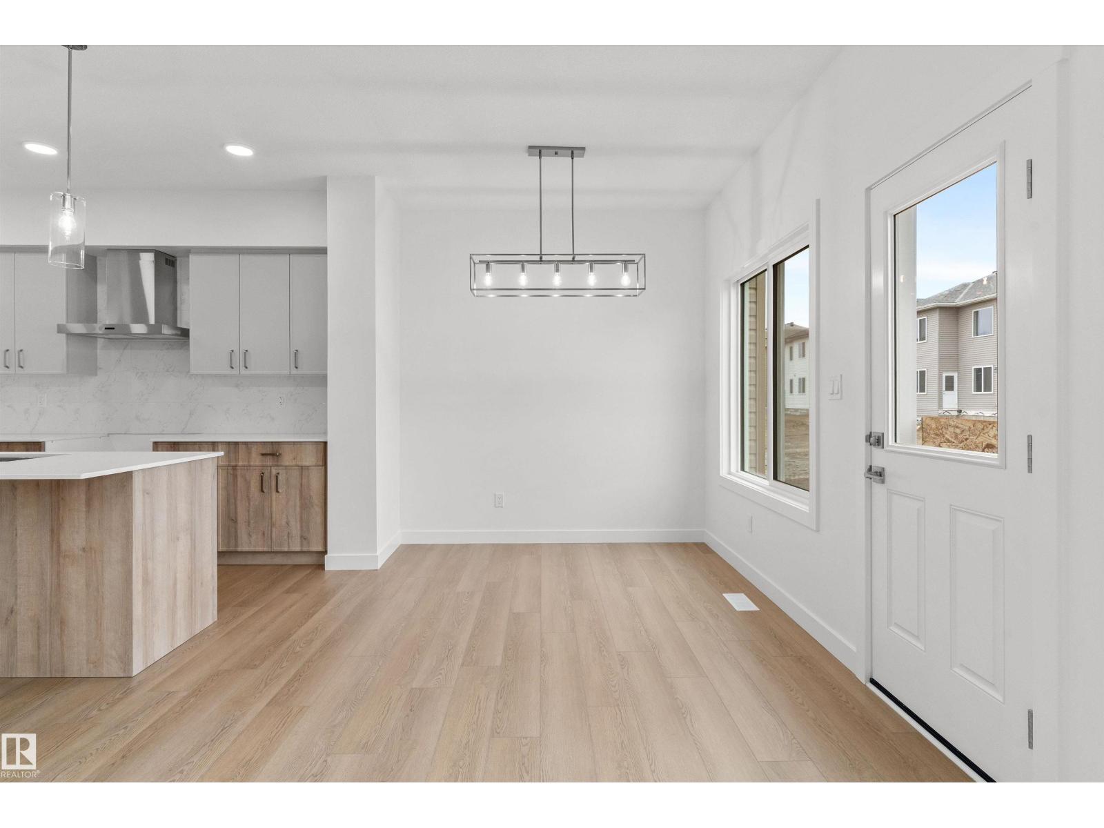 924 18 Av NW, Edmonton, Alberta  T6T 2X4 - Photo 8 - E4477894