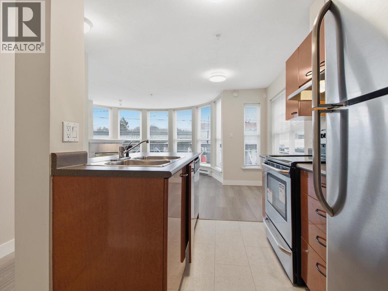 206 1688 E 8th Avenue, Vancouver, British Columbia  V5N 1T5 - Photo 3 - R3116132