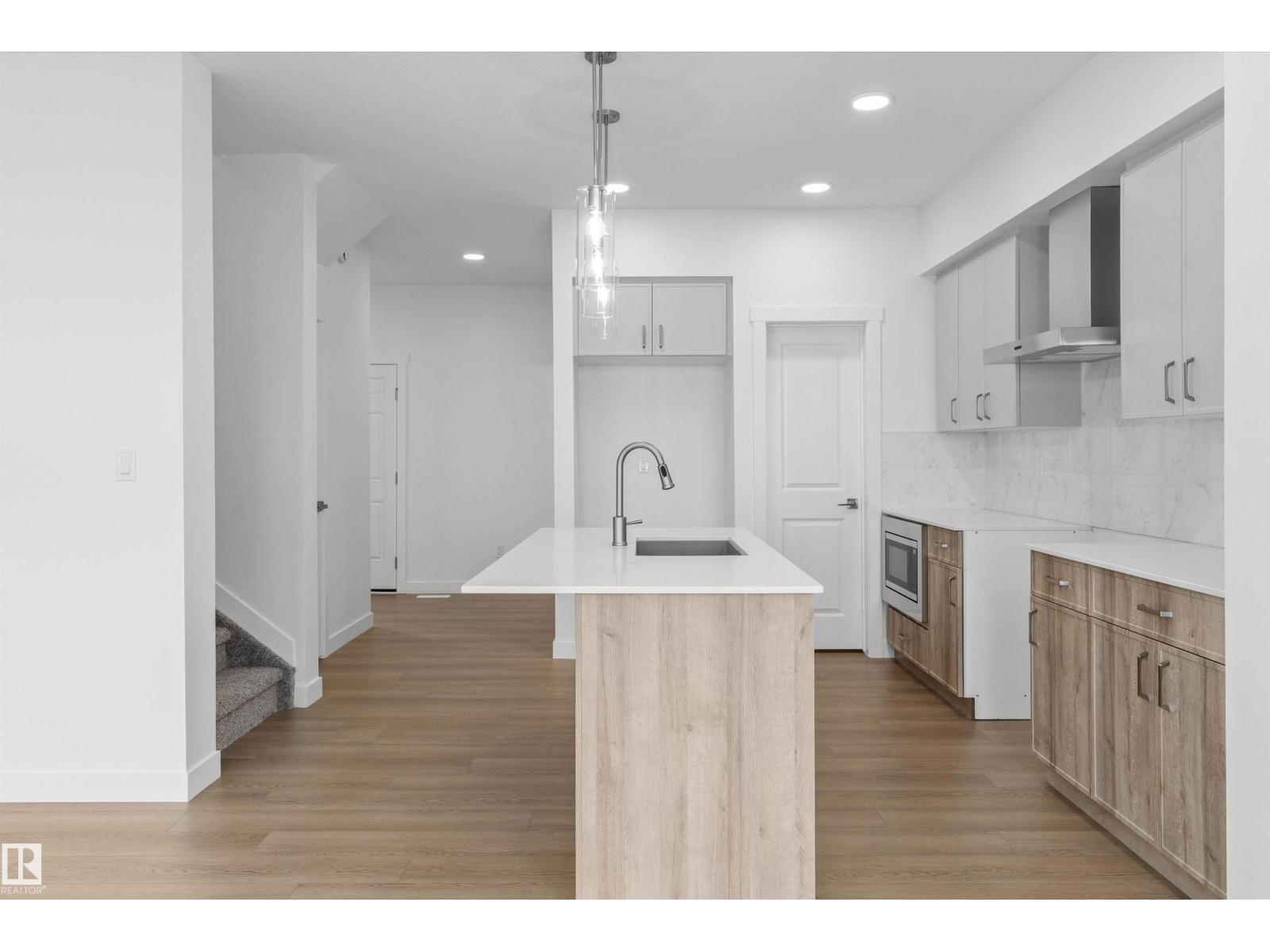 924 18 Av NW, Edmonton, Alberta  T6T 2X4 - Photo 14 - E4477894