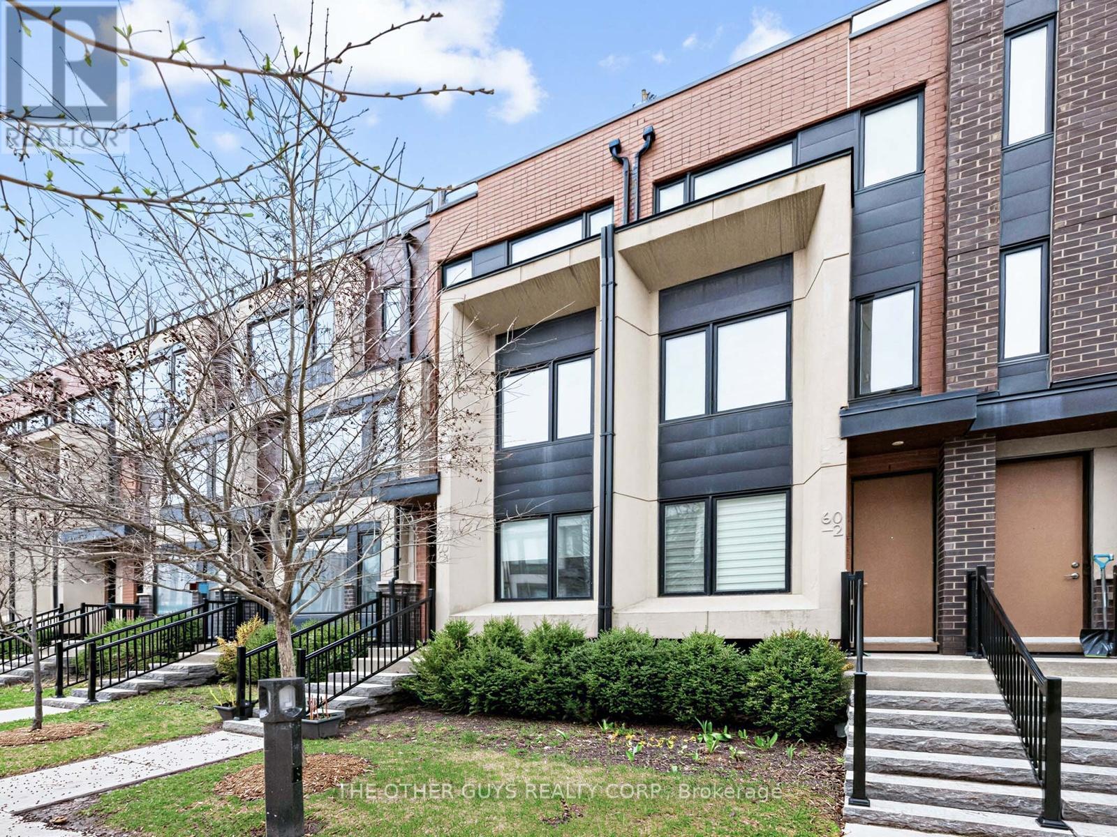 3 - 60 THOMAS MULHOLLAND DRIVE, Toronto, Ontario