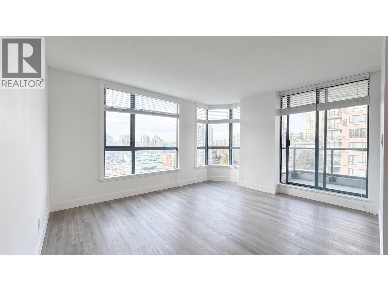 807 838 Agnes Street, New Westminster, British Columbia  V3M 6R3 - Photo 4 - R3088981