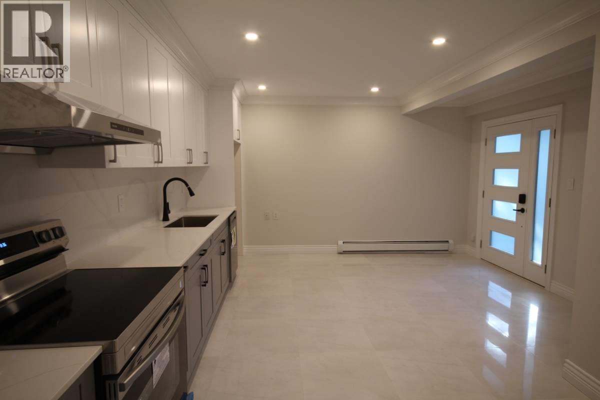 Rental Suite 1395 Camridge Road, West Vancouver, British Columbia  V7S 2M7 - Photo 3 - R3114252