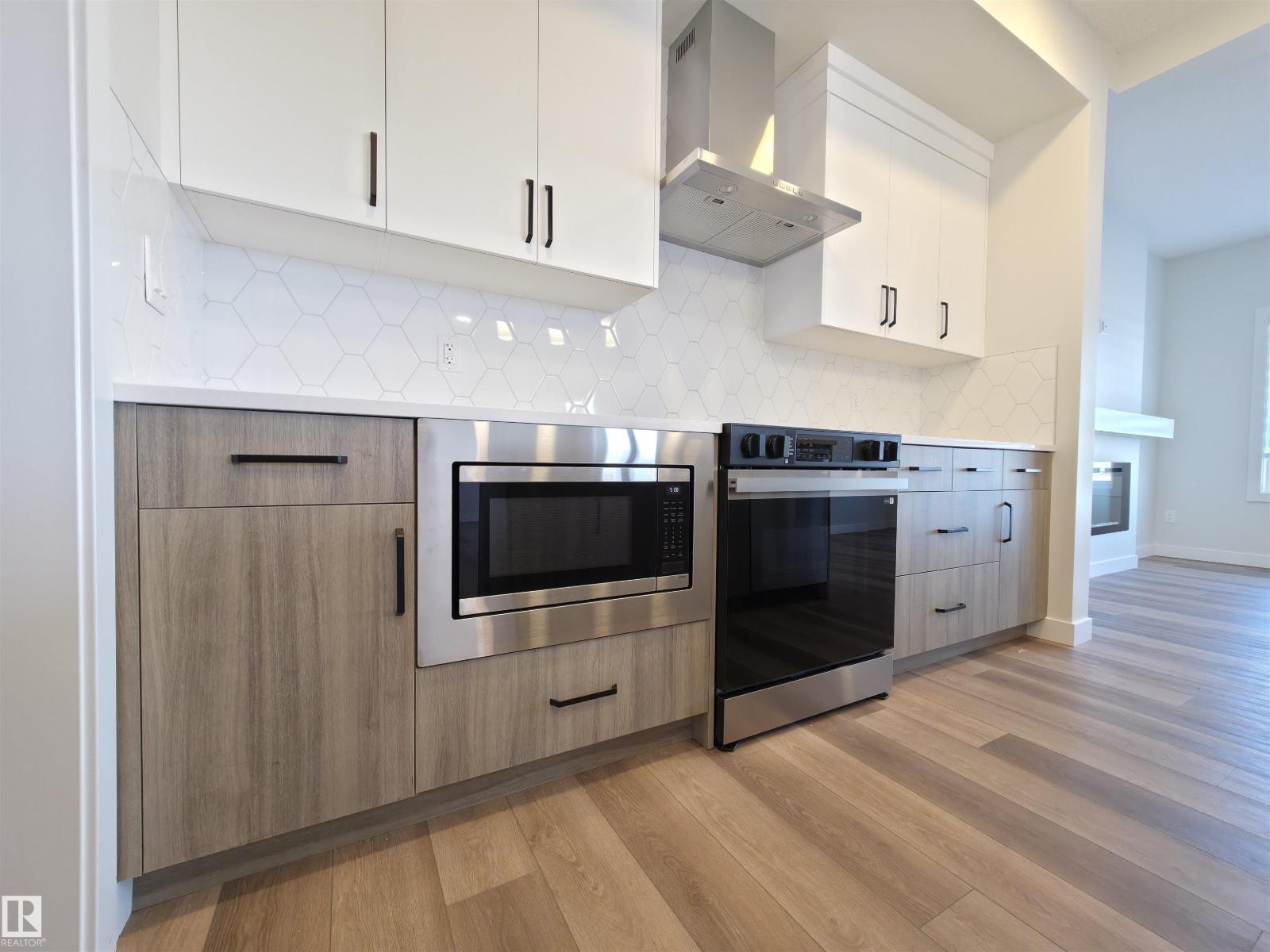 19007 20 Av NW, Edmonton, Alberta  T6M 3E8 - Photo 8 - E4471688