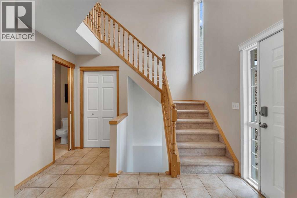 52 Covewood Green Ne, Calgary, Alberta  T3K 5G5 - Photo 5 - A2296226