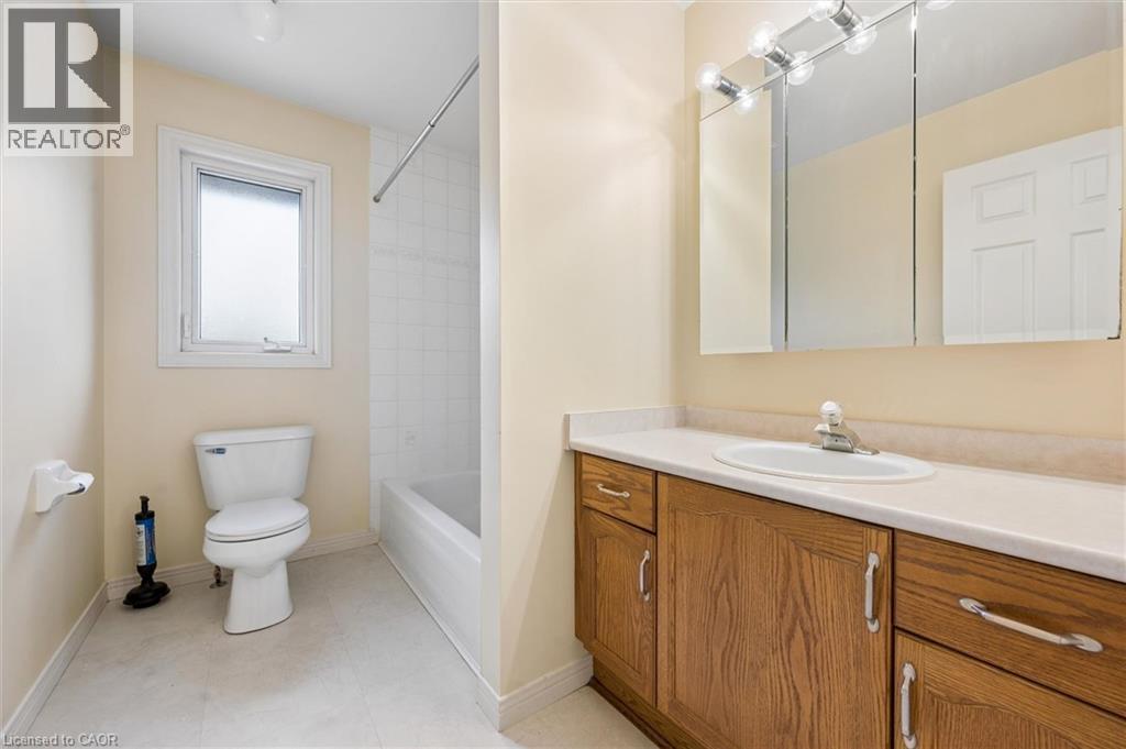 576 Thorndale Drive, Waterloo, Ontario  N2T 2P9 - Photo 16 - 40824728