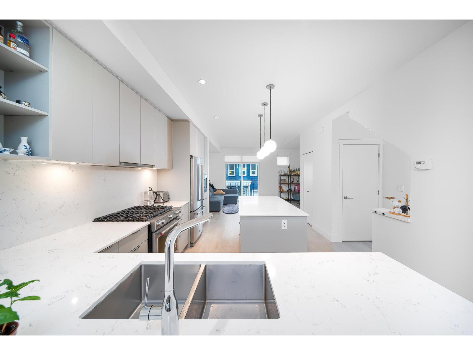 76 16561 17a Avenue, Surrey, British Columbia  V3Z 1J3 - Photo 4 - R3116387