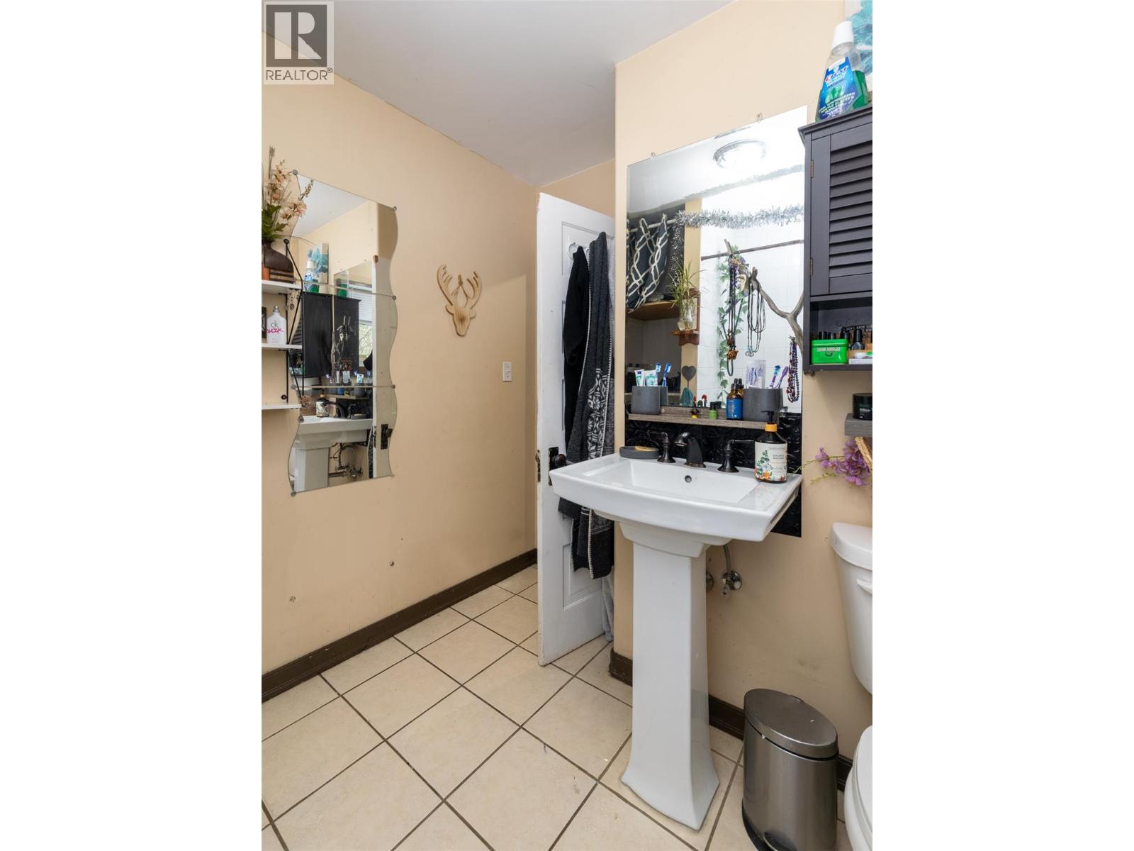 2370 Lakeshore Road Ne, Salmon Arm, British Columbia  V1E 3X9 - Photo 24 - 10384581