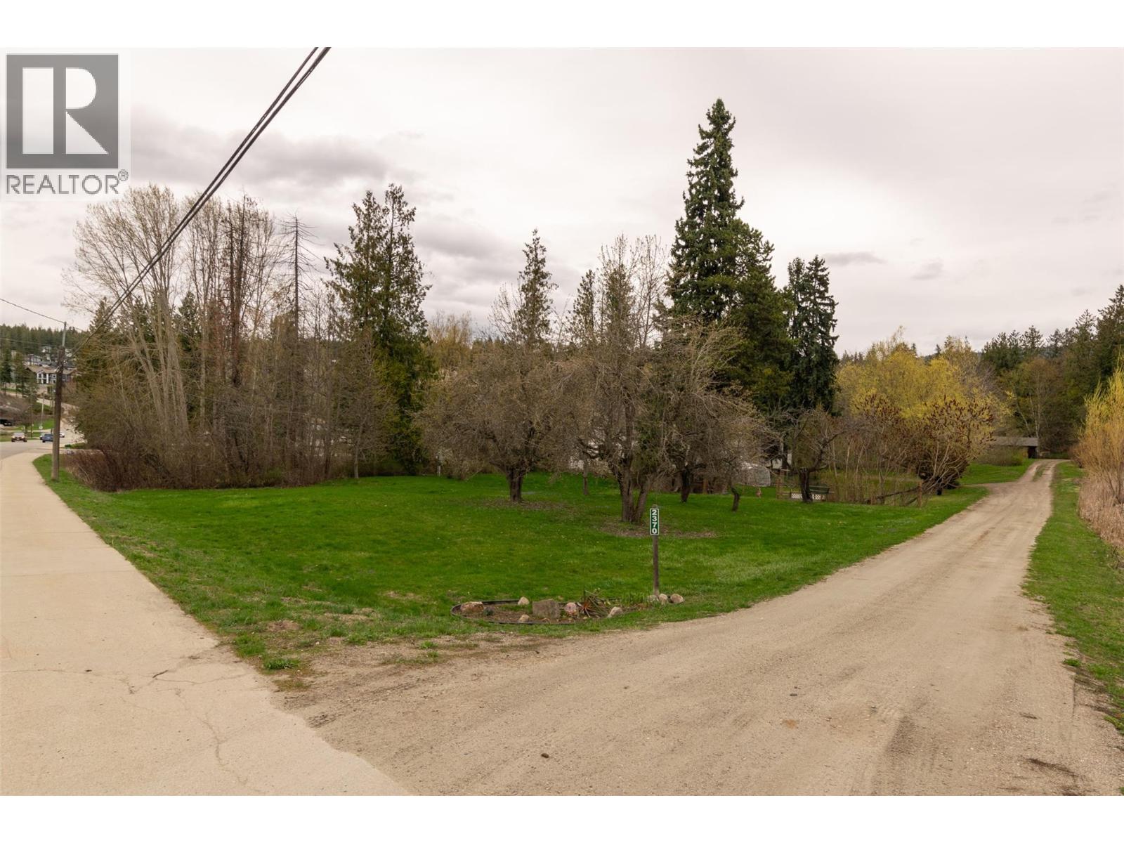 2370 Lakeshore Road Ne, Salmon Arm, British Columbia  V1E 3X9 - Photo 11 - 10384581