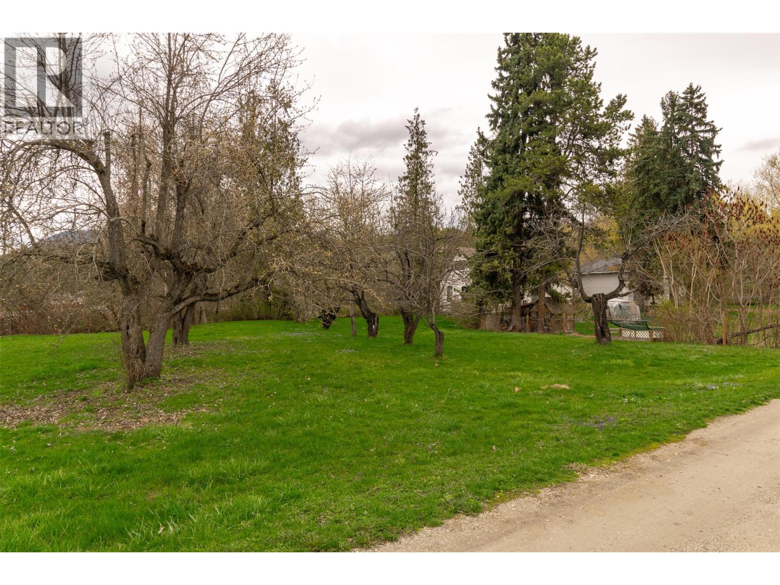 2370 Lakeshore Road Ne, Salmon Arm, British Columbia  V1E 3X9 - Photo 9 - 10384581