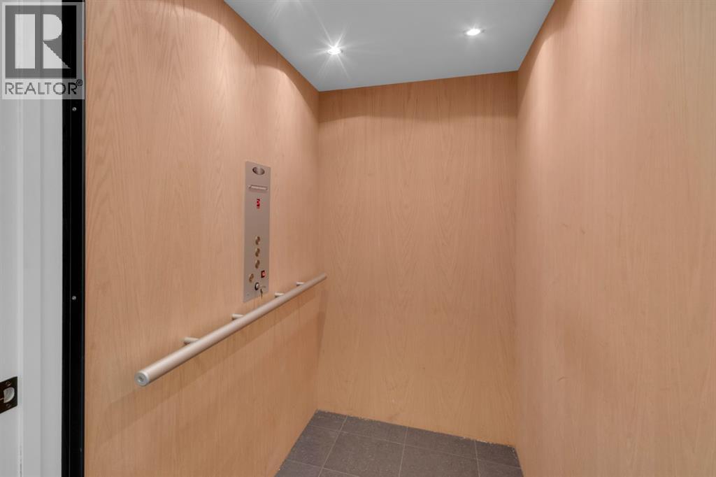 68 Westland Crescent SW, Calgary, Alberta  T3H 0W1 - Photo 16 - A2290520