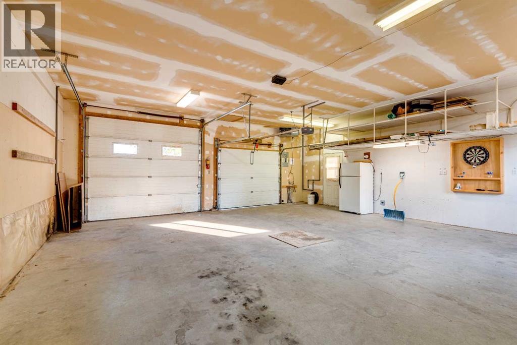 402 Main Street, Trochu, Alberta  T0M 2C0 - Photo 30 - A2270646