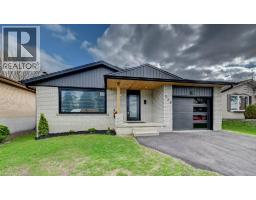 328 THE COUNTRY Way, Kitchener, Ontario