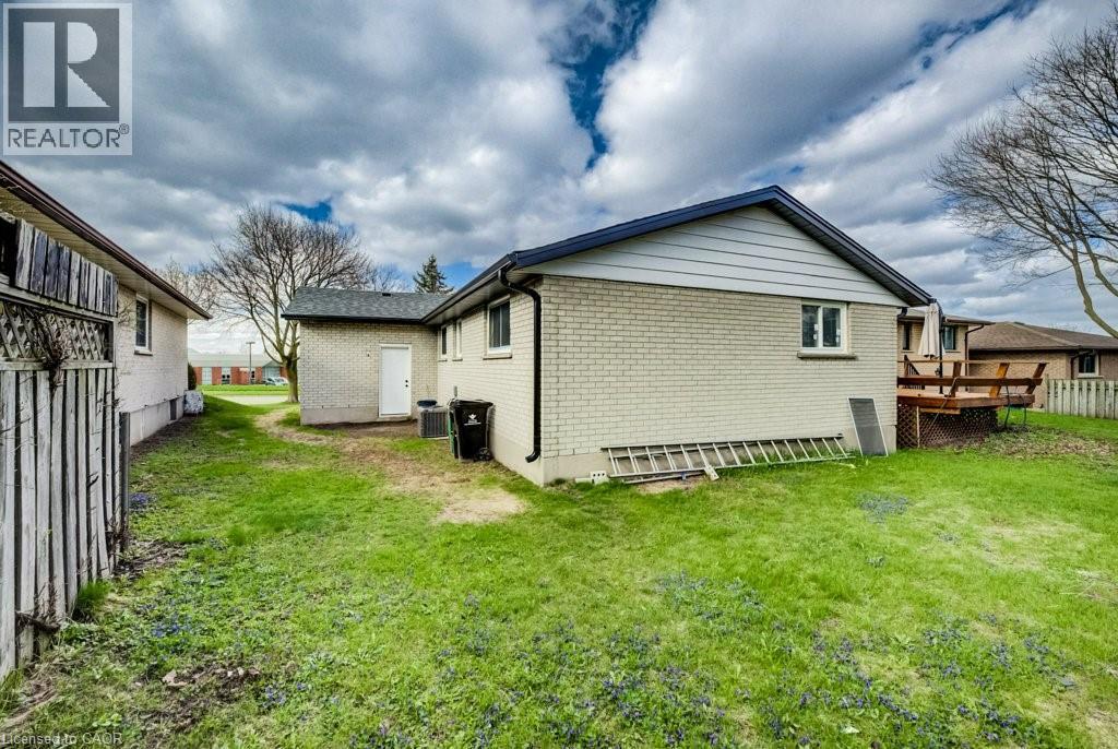 328 The Country Way, Kitchener, Ontario  N2E 2T3 - Photo 45 - 40824645