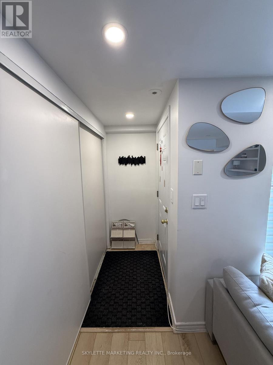 123 - 3 EVERSON DRIVE, Toronto, Ontario