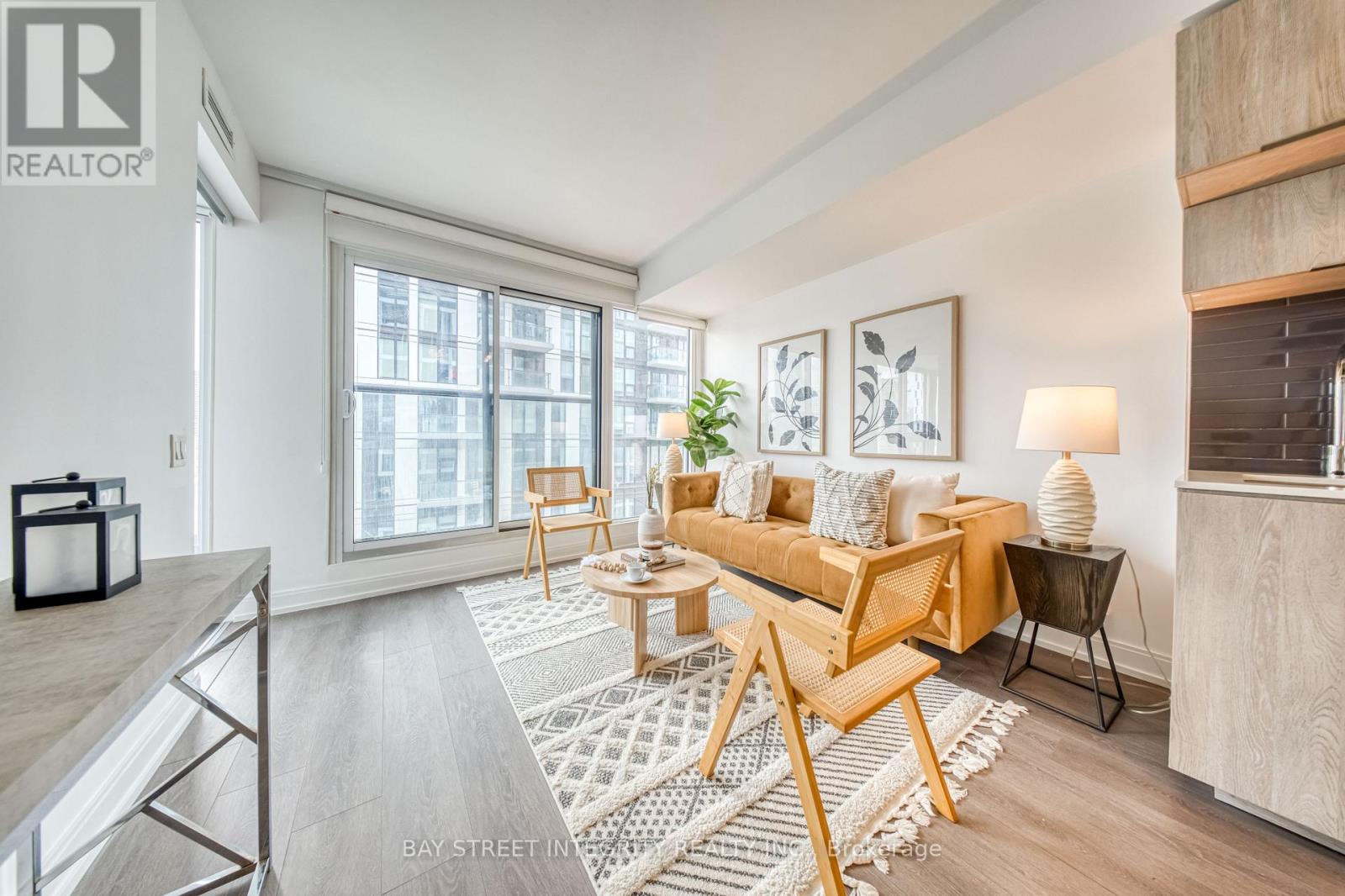 2211 - 181 Dundas Street E, Toronto, Ontario  M5A 0N5 - Photo 12 - C13050776