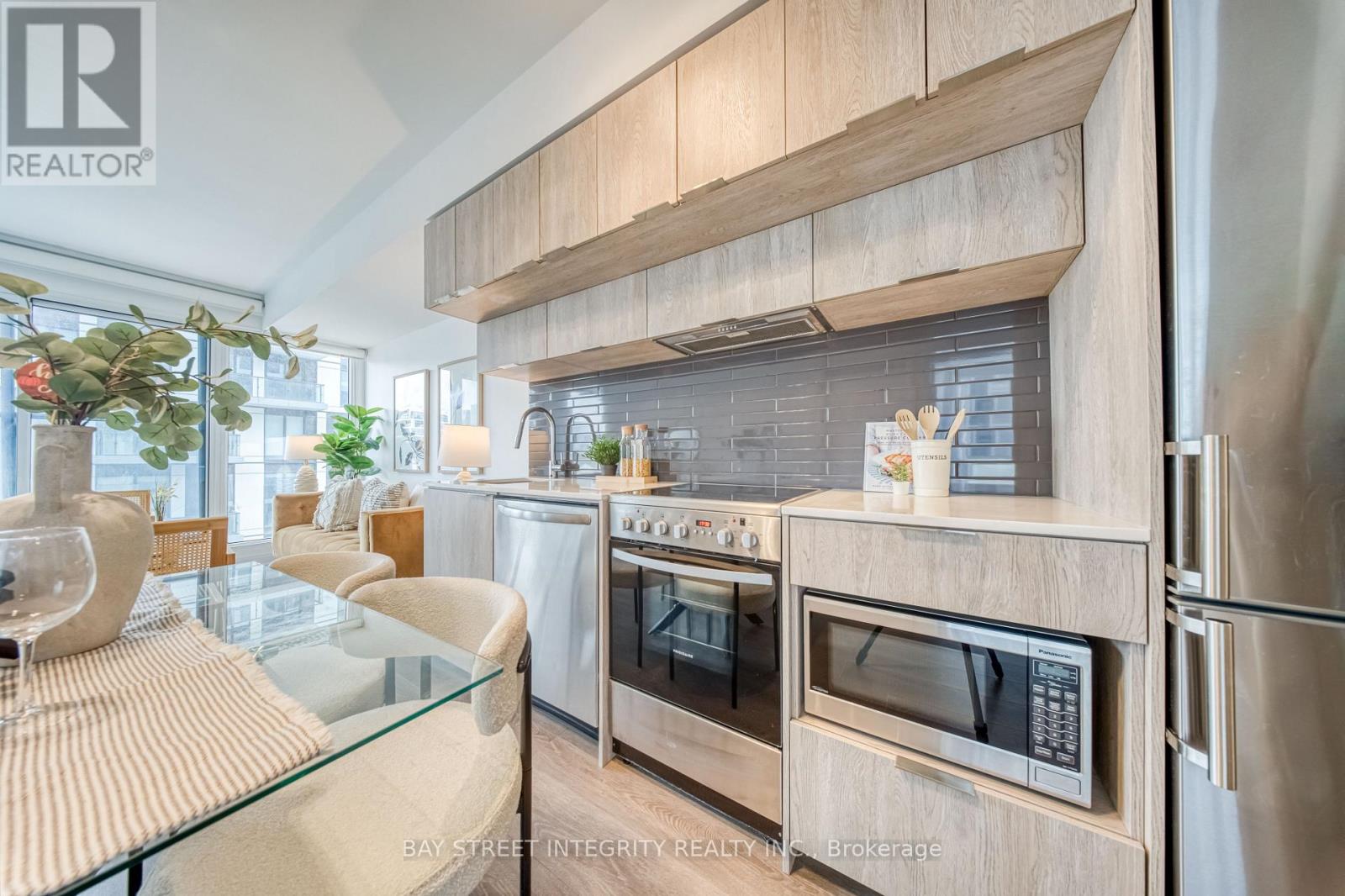 2211 - 181 Dundas Street E, Toronto, Ontario  M5A 0N5 - Photo 19 - C13050776