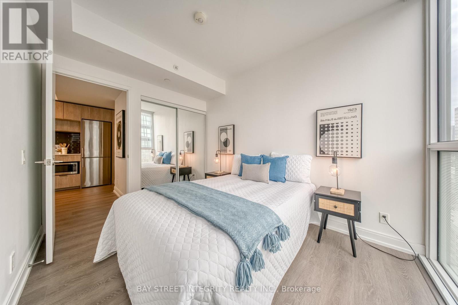 2211 - 181 Dundas Street E, Toronto, Ontario  M5A 0N5 - Photo 24 - C13050776