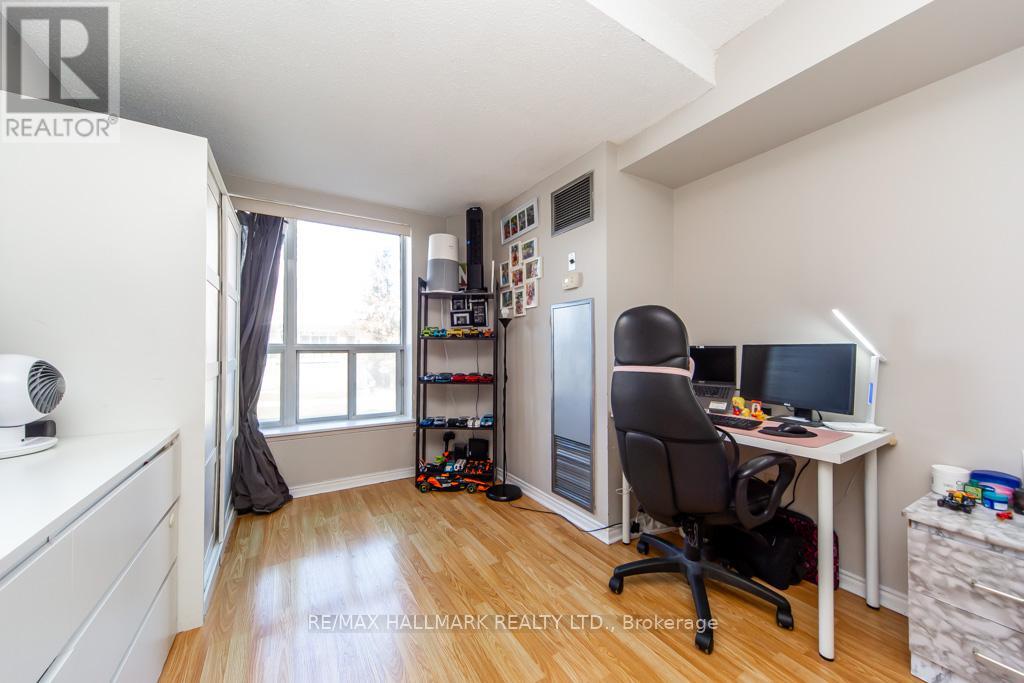 207 - 410 Mclevin Avenue, Toronto, Ontario  M1B 5J5 - Photo 19 - E13050712