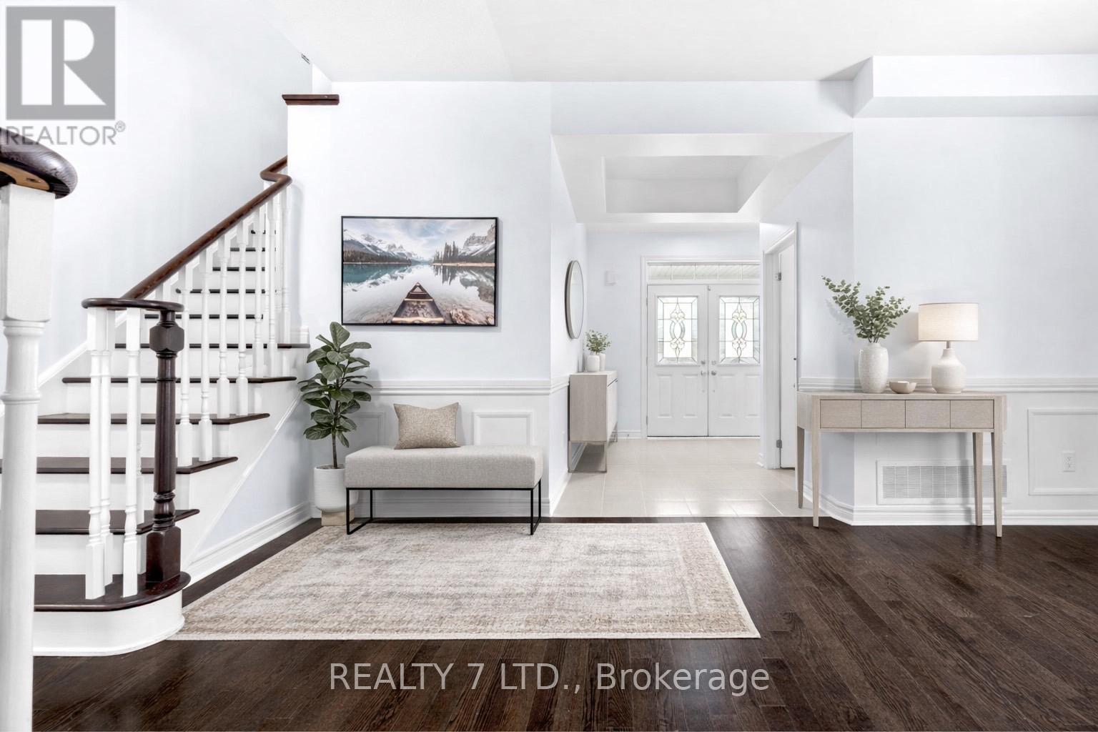 67 Jewelwing Court, Bradford West Gwillimbury (Bradford), Ontario  L3Z 0N7 - Photo 2 - N13050766