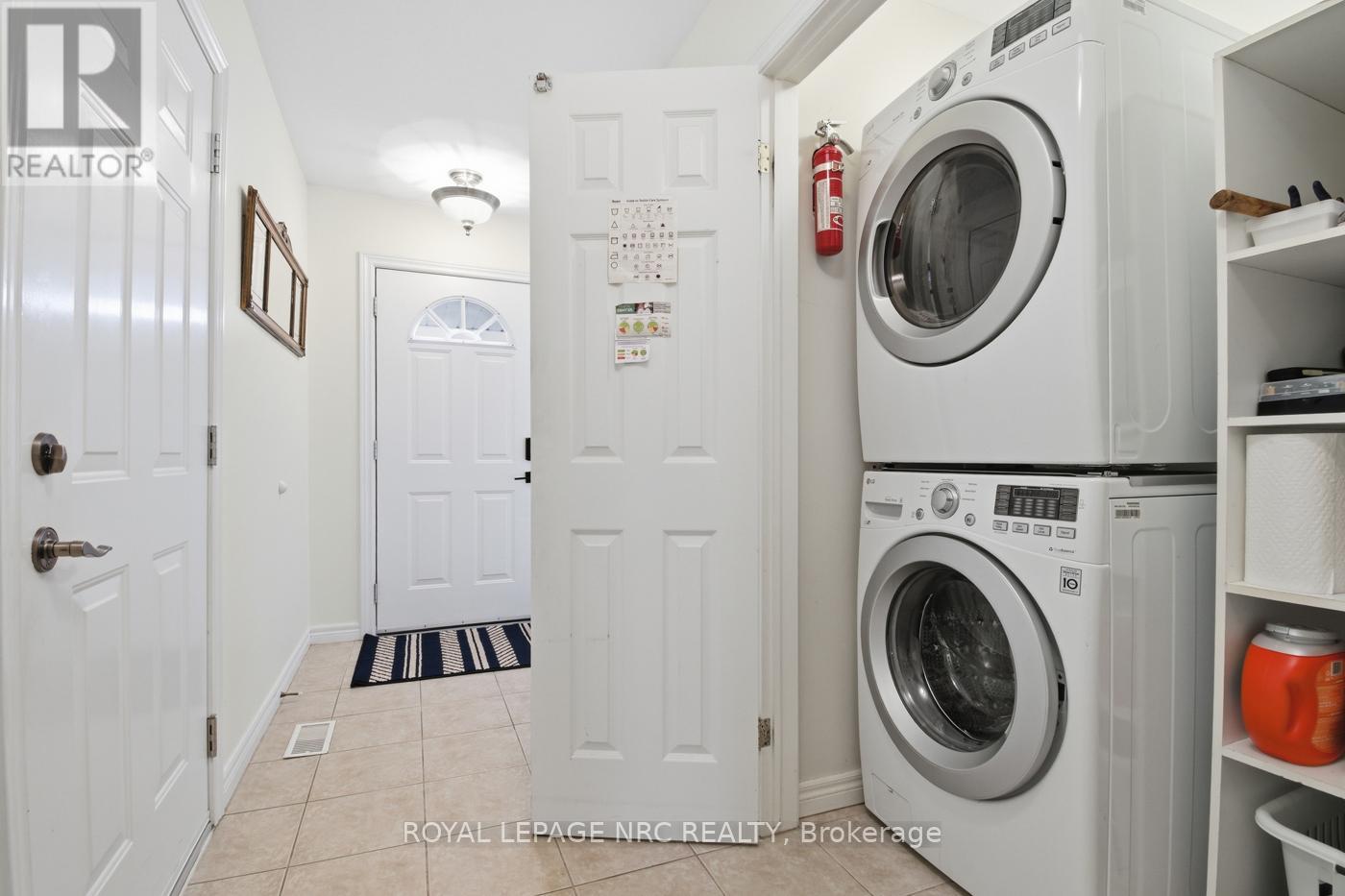 8 Portal Drive, Port Colborne, Ontario  L3K 5K3 - Photo 6 - X13050700