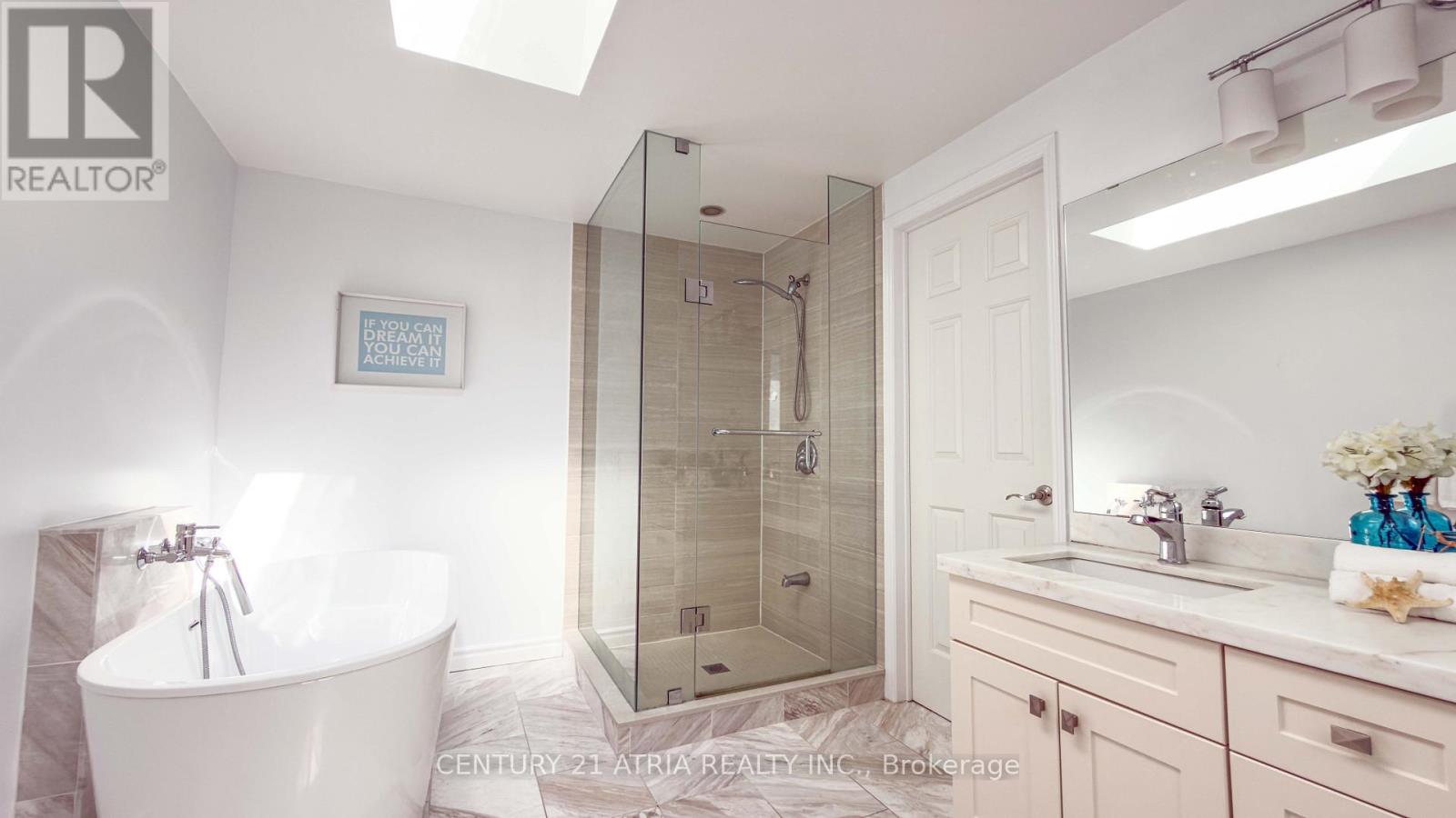 53 Conistan Road, Markham, Ontario  L3R 8K6 - Photo 18 - N13047668