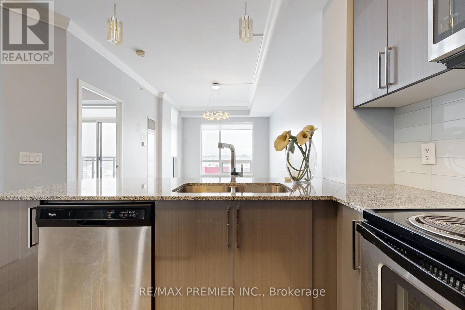 610 - 840 Queen's Plate Drive, Toronto, Ontario  M9W 0E7 - Photo 15 - W13050732