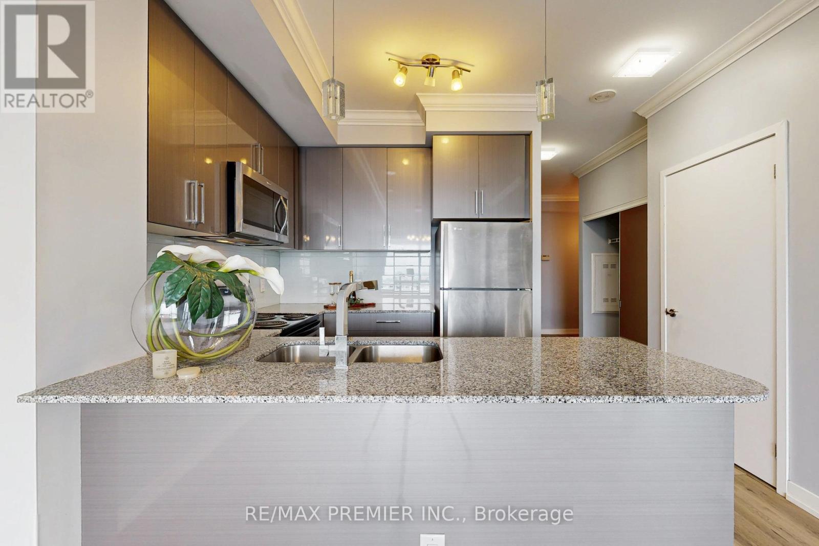 610 - 840 Queen's Plate Drive, Toronto, Ontario  M9W 0E7 - Photo 19 - W13050732