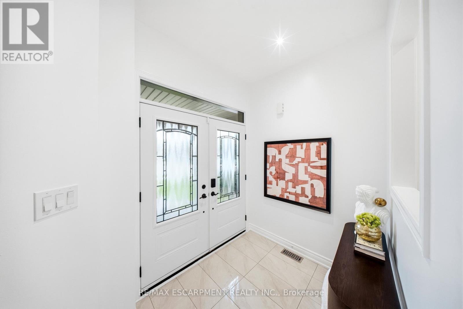 3812 Lacman Trail, Mississauga, Ontario  L5M 6X8 - Photo 4 - W13050734