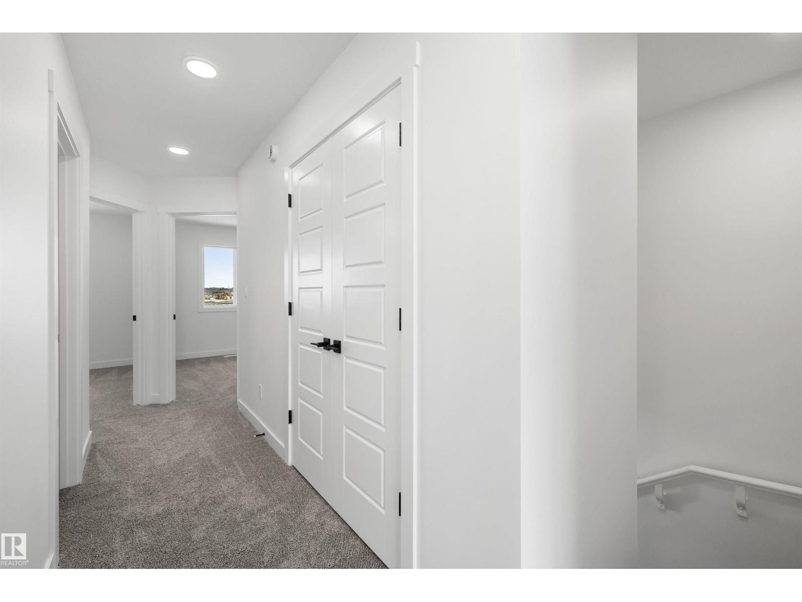 622 176 Av NE, Edmonton, Alberta  T5Y 4K3 - Photo 16 - E4473715