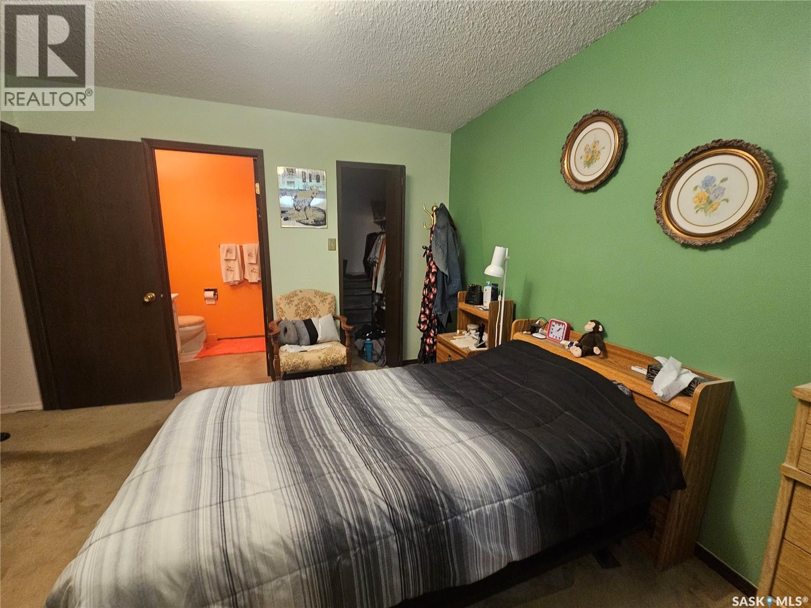 579 Poplar Crescent, Shaunavon, Saskatchewan  S0N 2M0 - Photo 12 - SK033598