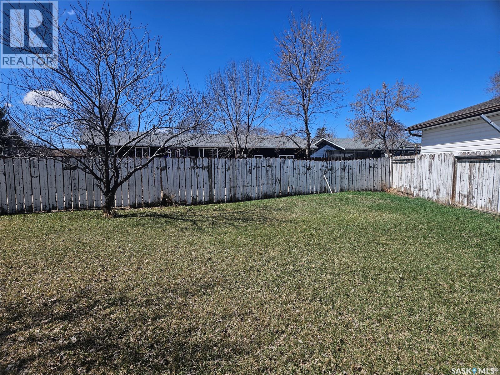 579 Poplar Crescent, Shaunavon, Saskatchewan  S0N 2M0 - Photo 28 - SK033598