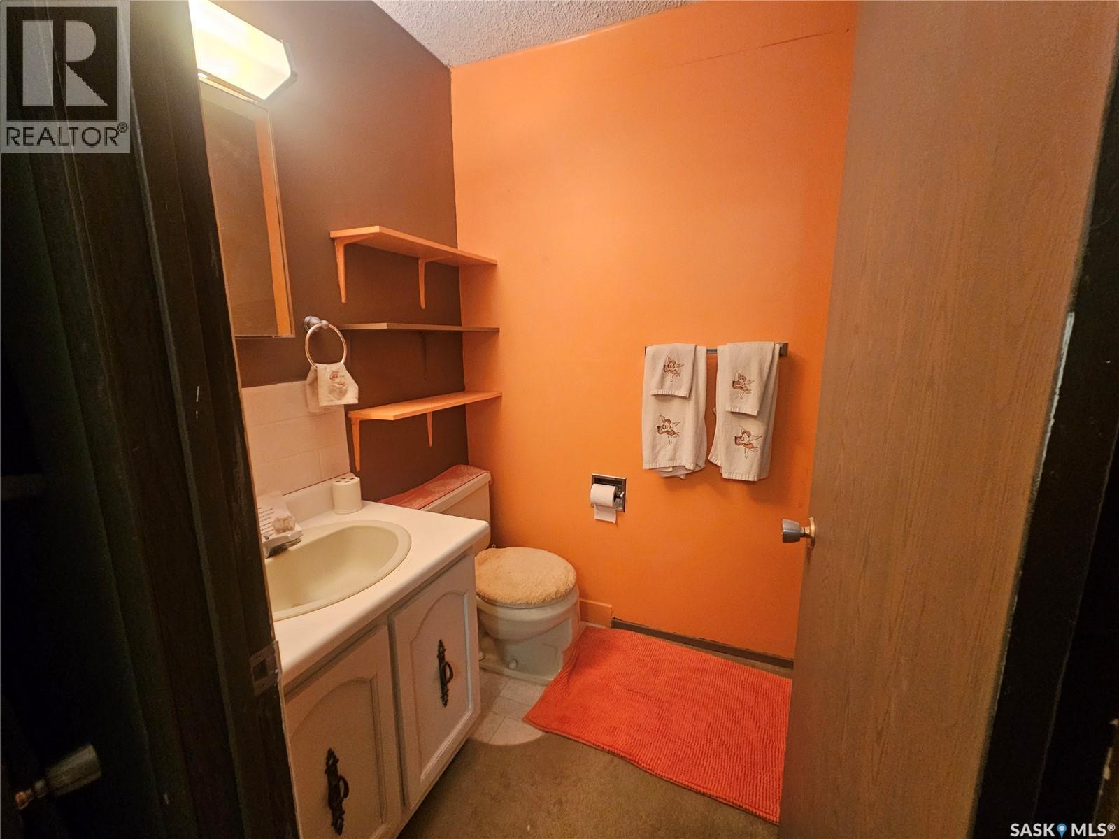 579 Poplar Crescent, Shaunavon, Saskatchewan  S0N 2M0 - Photo 13 - SK033598