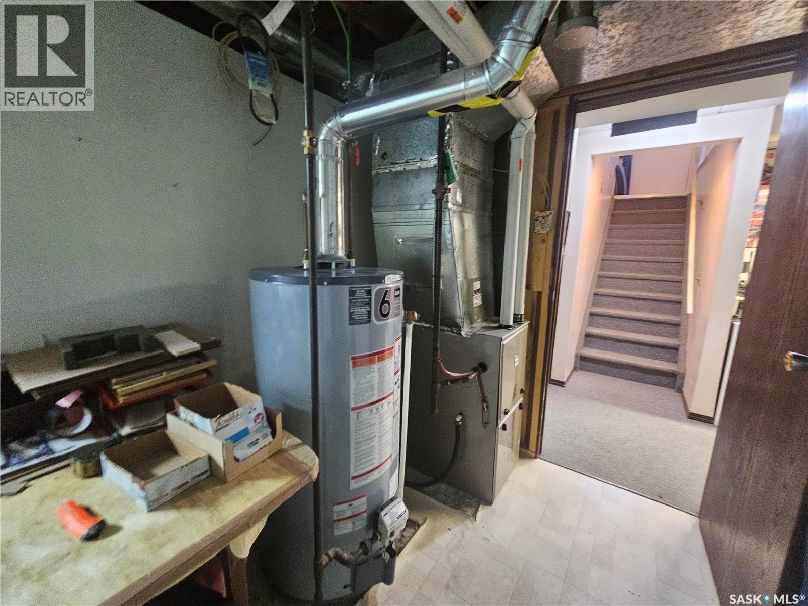 579 Poplar Crescent, Shaunavon, Saskatchewan  S0N 2M0 - Photo 23 - SK033598