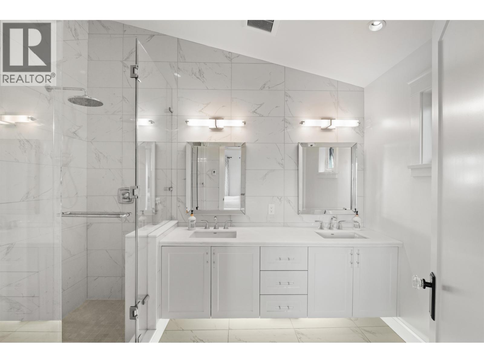 1008 E 14th Avenue, Vancouver, British Columbia  V5T 2N9 - Photo 20 - R3116412