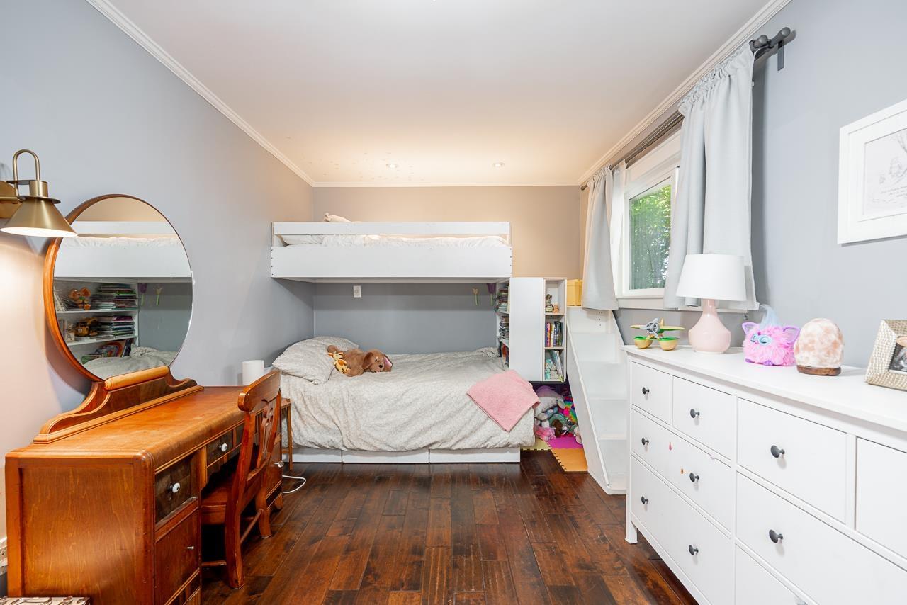 14205 Melrose Drive, Surrey, British Columbia  V3R 5R3 - Photo 14 - R3116117