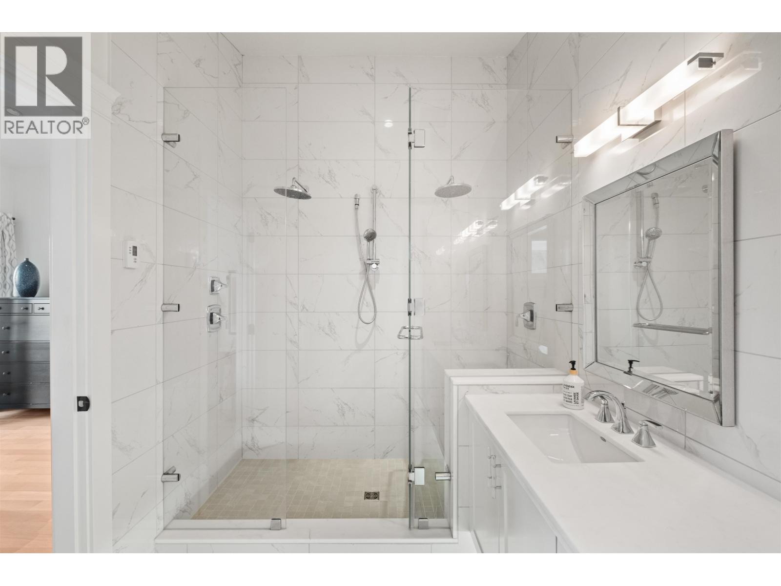 1008 E 14th Avenue, Vancouver, British Columbia  V5T 2N9 - Photo 19 - R3116412