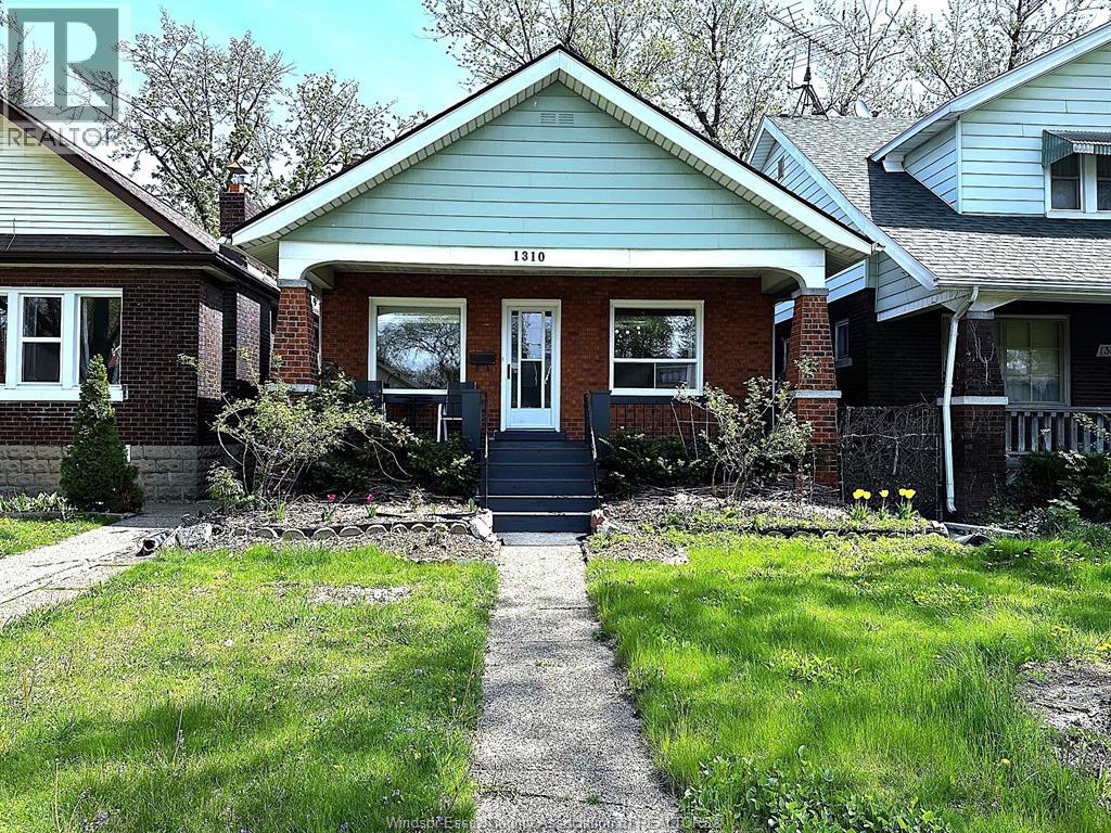 1310 Bruce, Windsor, Ontario