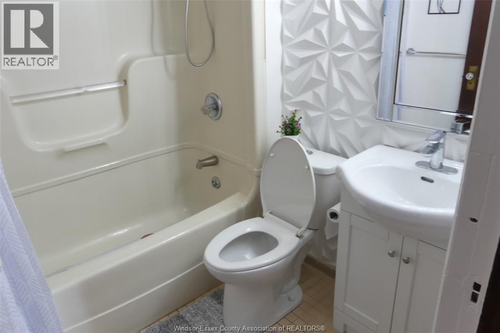 1310 Bruce, Windsor, Ontario  N8X 1X3 - Photo 22 - 26009318