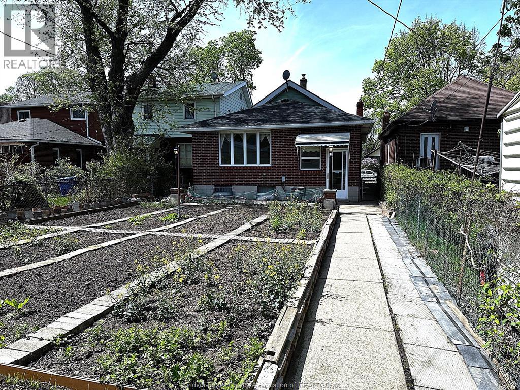 1310 Bruce, Windsor, Ontario  N8X 1X3 - Photo 35 - 26009318