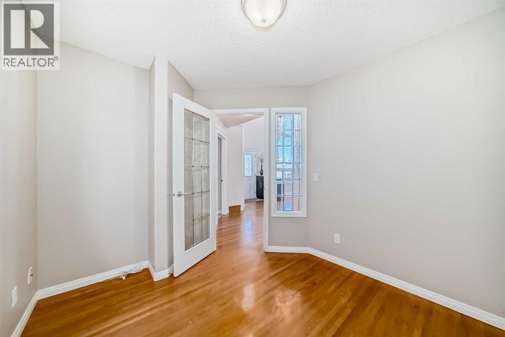 300 Hampstead Road NW, Calgary, Alberta  T3A 6G4 - Photo 25 - A2292670