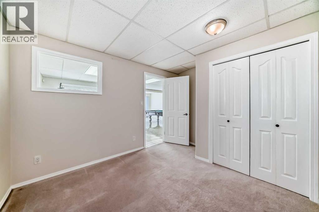 300 Hampstead Road NW, Calgary, Alberta  T3A 6G4 - Photo 40 - A2292670