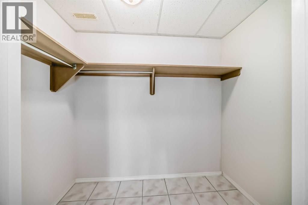 300 Hampstead Road NW, Calgary, Alberta  T3A 6G4 - Photo 42 - A2292670