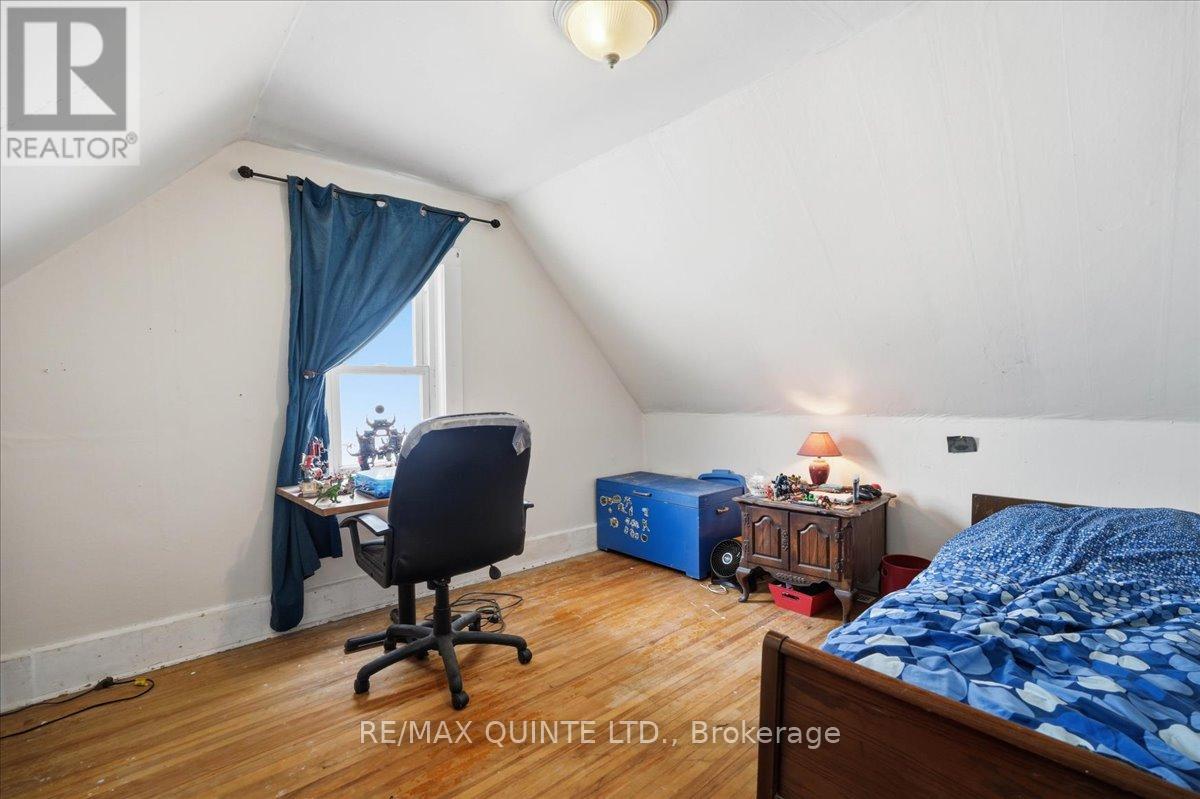 163 Main Street, Prince Edward County, Ontario  K0K 1G0 - Photo 30 - X12855046